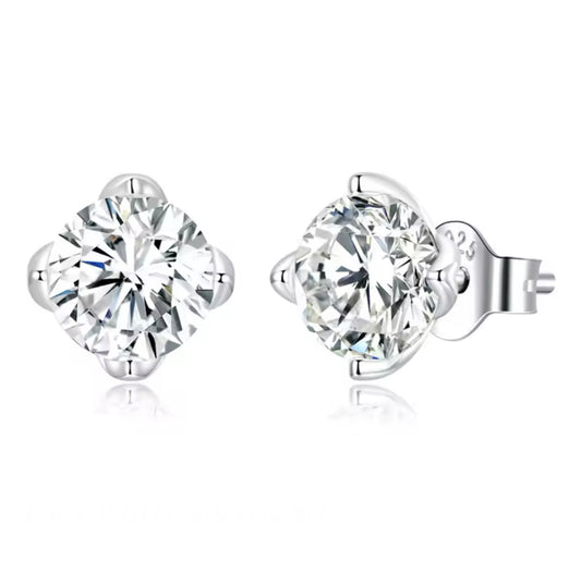 Xtina Moissanite Stud Earrings 1ct