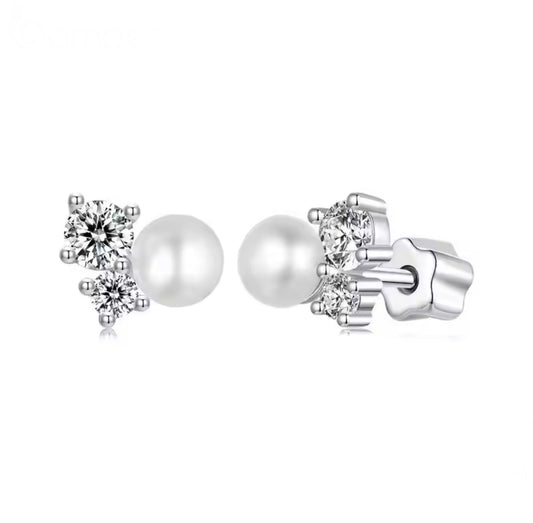 Karolina Moissanite Stud Earrings