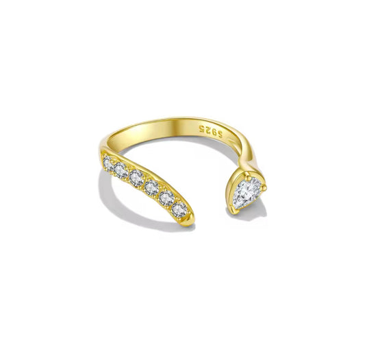 Vesta Gold Ring