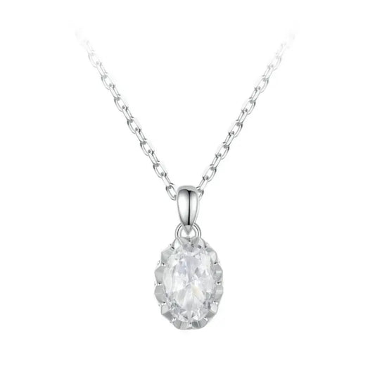 Violeta Moissanite Necklace